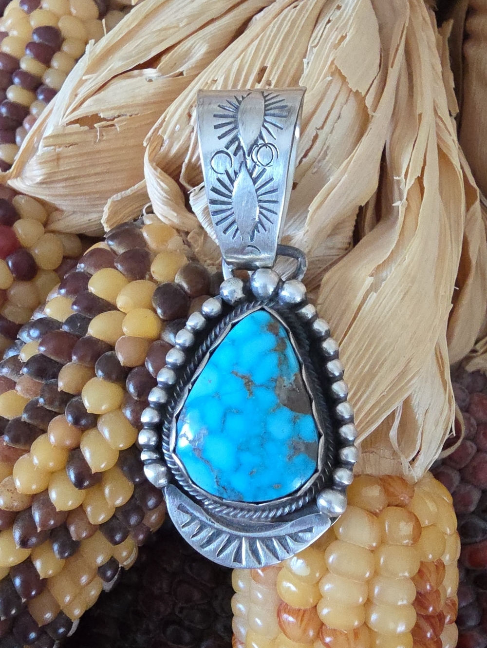 Stunning NWOT Native American Navajo Waterweb Kingman Turquoise Pendant 🩵💧🩶